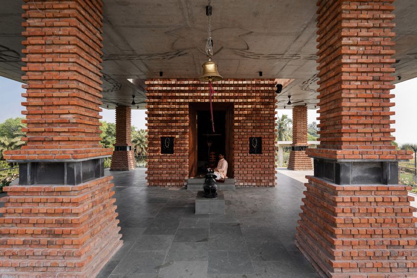 Ganga Leheri Temple by Abin Design Studio