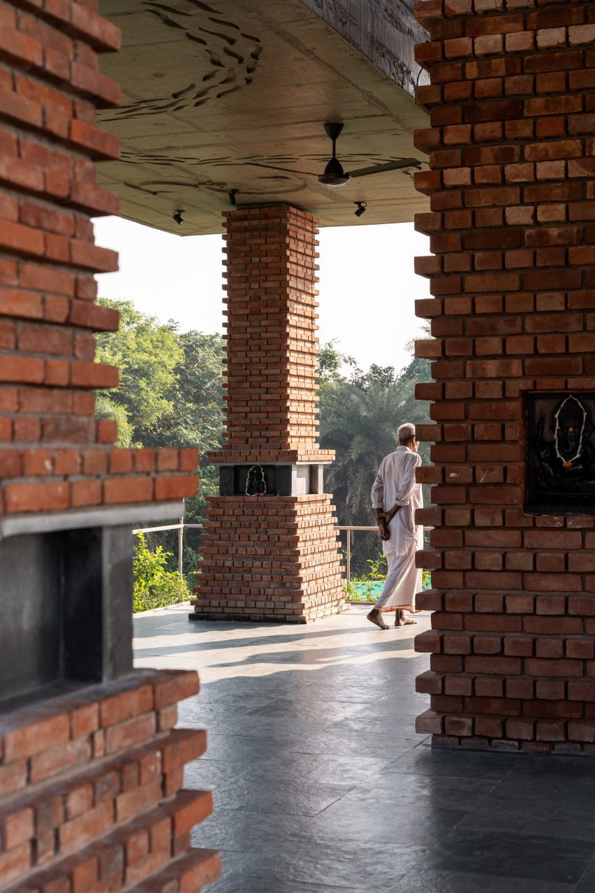 Ganga Leheri Temple by Abin Design Studio