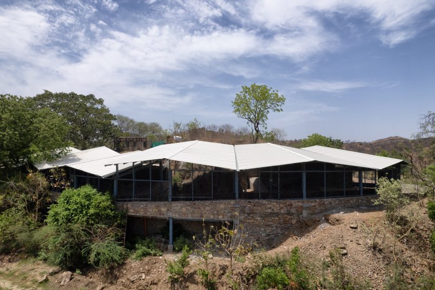 Gaushala dairy facility by Studio Saar