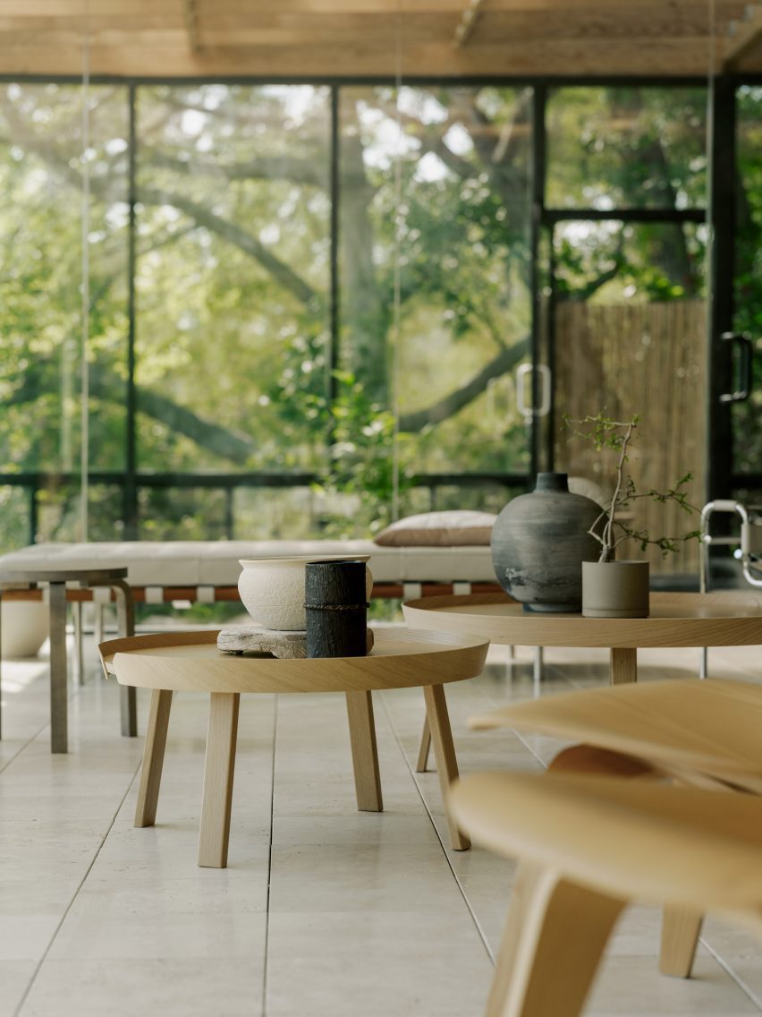 Glass Ridge House by OWIU
