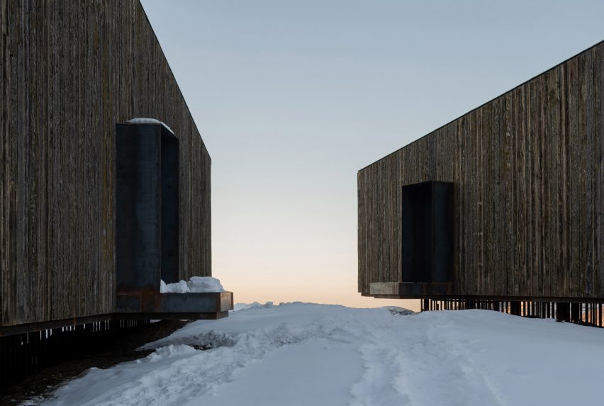 Cabin by Arthur Kariev Architects