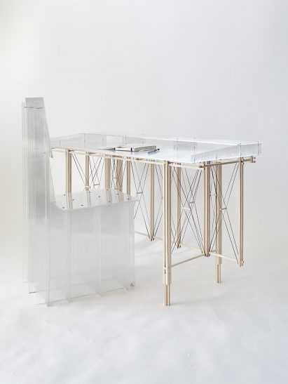 Corrugated polycarbonate desk