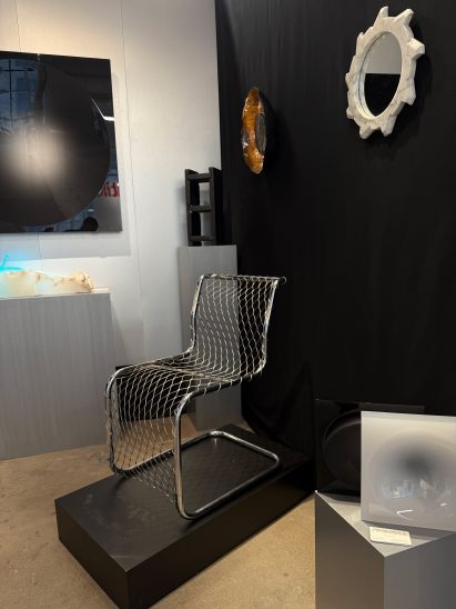 Breuer frame with metal mesh