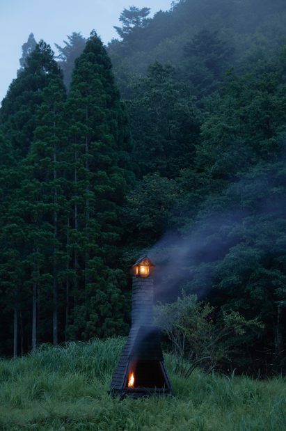 Le Picabier one-person tea room in Kyoto by 2m26 and Onomiau