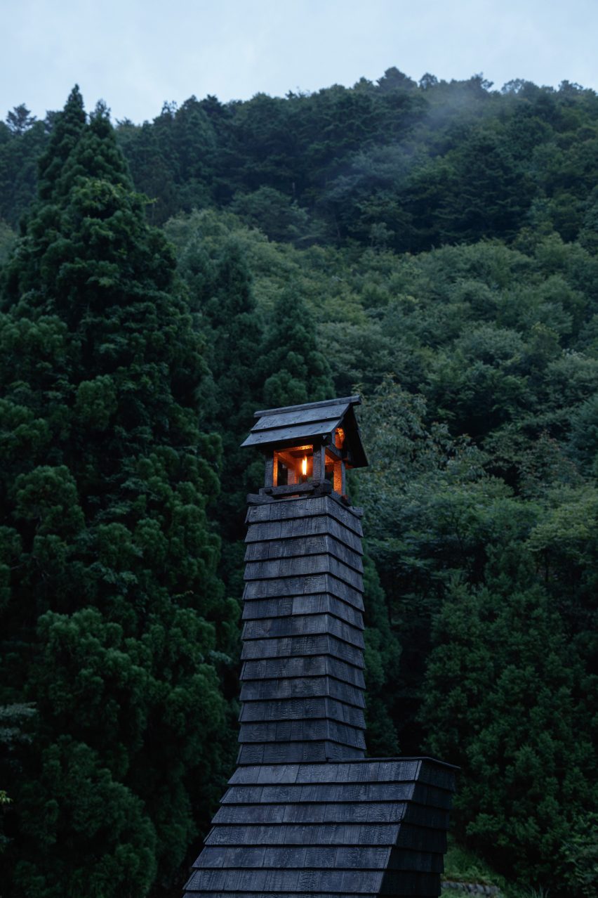 Le Picabier one-person tea room in Kyoto by 2m26 and Onomiau