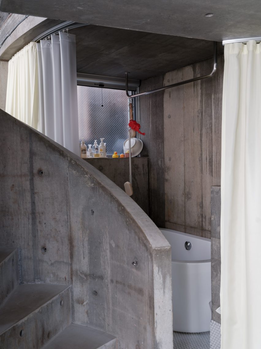 Nakano House by Suzuko Yamada Architects