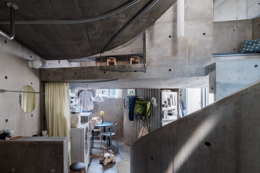 Nakano House by Suzuko Yamada Architects