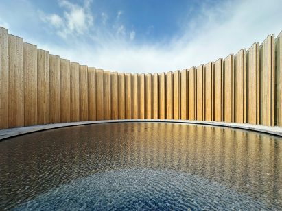 Water basin within the Japan Pavilion by Nikken Sekkei