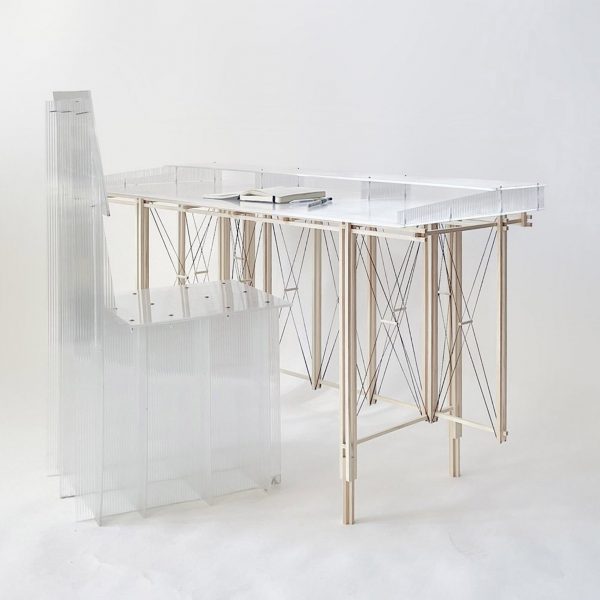 Ultra-light writing desk