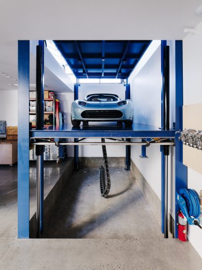 Car lift in Ogawa Fisher house