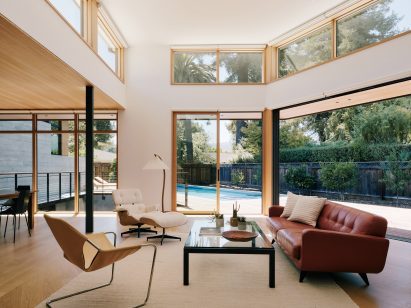 Clerestory windows in Ogawa Fisher house