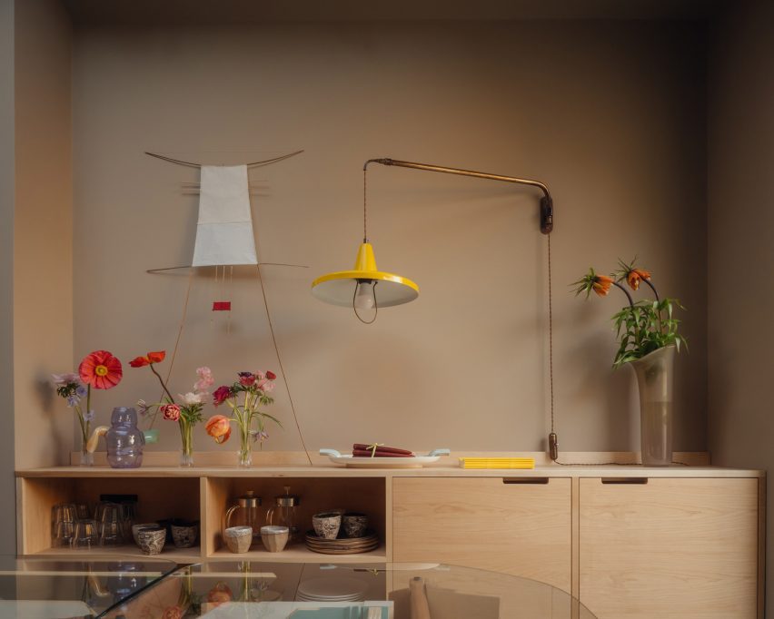 OntheSq by Irenie Studio