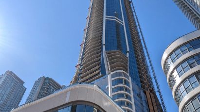 Skyscrapers next to eachother