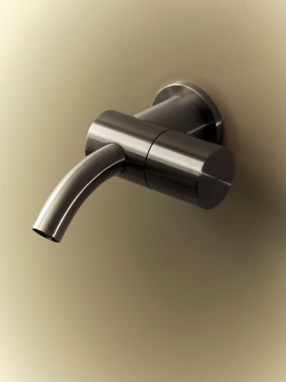 Hum tapware by Philippe Malouin for QuadroDesign