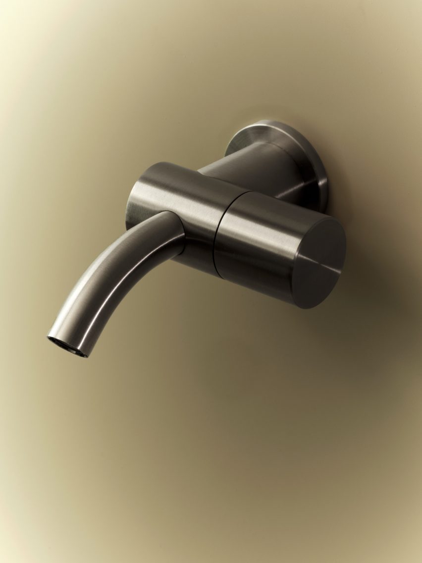 Hum tapware by Philippe Malouin for QuadroDesign
