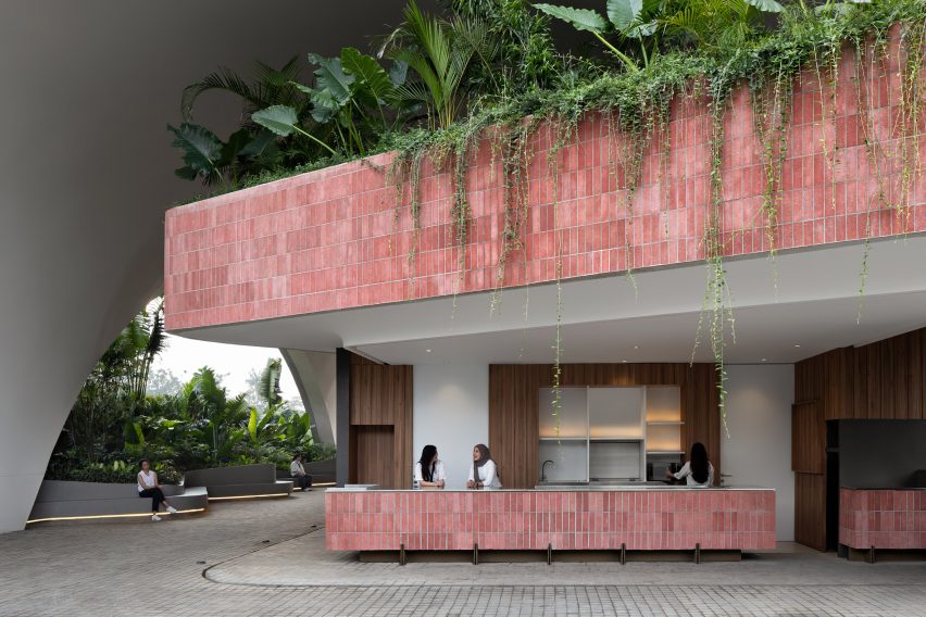 Sagehaus Office Garden by RAD+ar