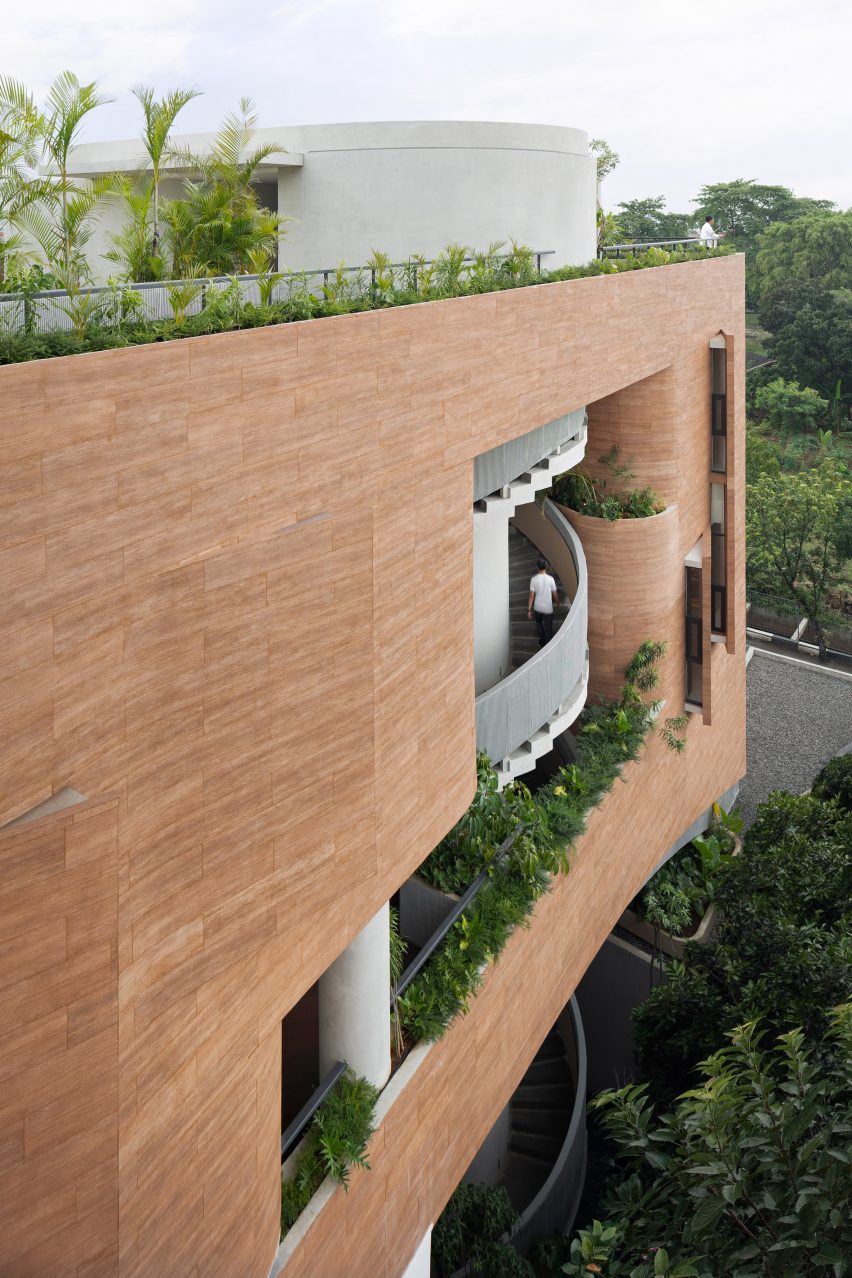Sagehaus Office Garden by RAD+ar