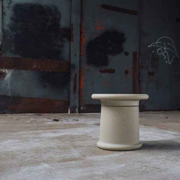 Cream recycled plastic table
