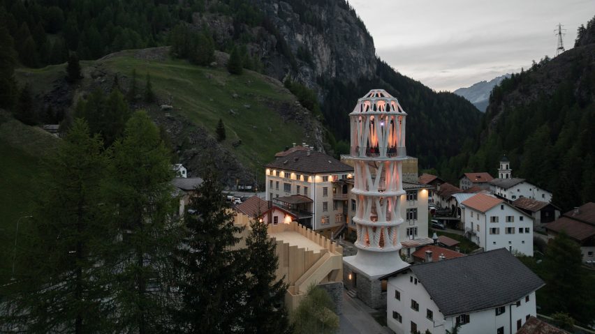 Tor Alva (White Tower) in Mulegns