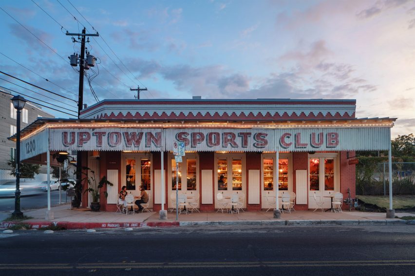 Uptown Sports Club restaurant
