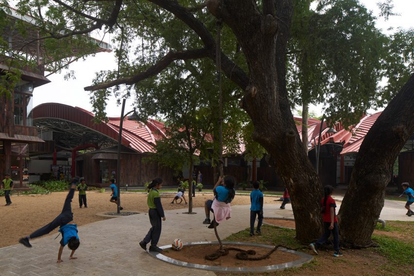 Shiv Nader School by Vastushilpa Sangath