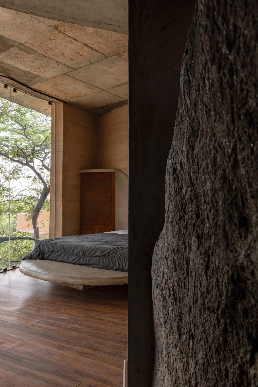 Winterfell house by Prithvi Architects