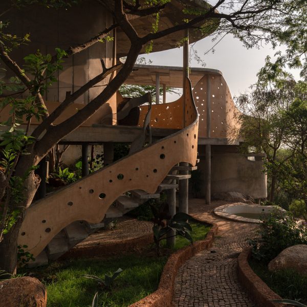 Winterfell house by Prithvi Architects