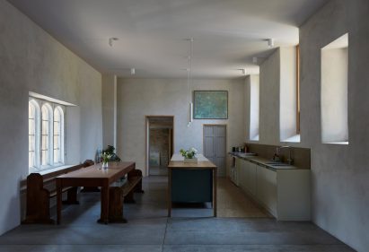 Open-plan kitchen-diner