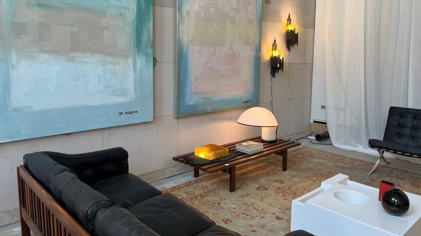 Photo of vintage furniture and art
