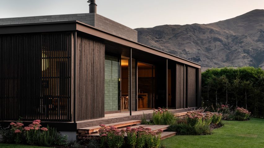 Residence by Roberts Gray Architects