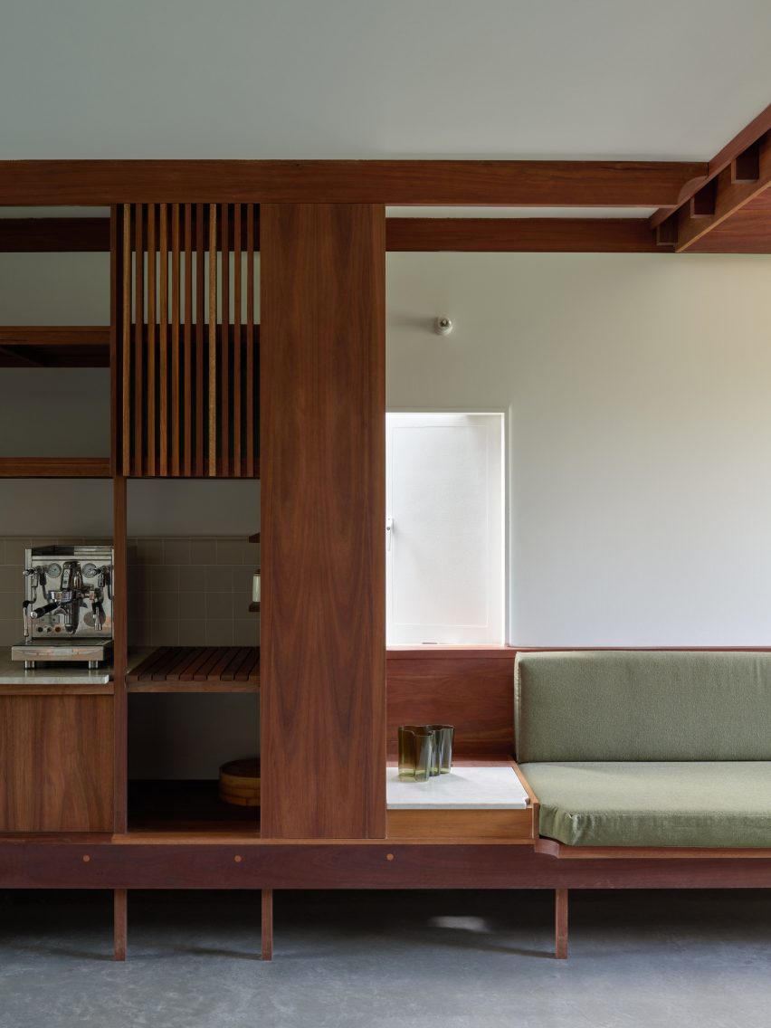 Balmoral Hillside House by Kieron Gait Architects