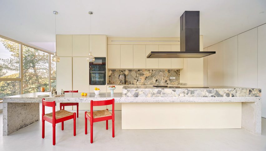 Casa Magarola by Rául Sánchez Architects