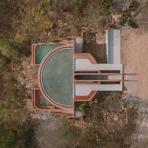 Casa Tobi by Espacio 18 Arquitectura