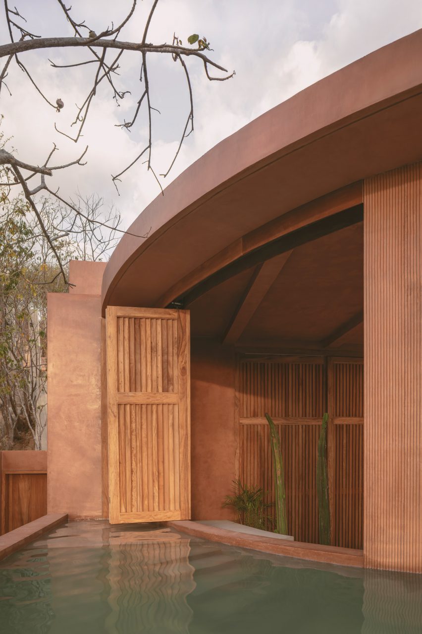 Casa Tobi by Espacio 18 Arquitectura
