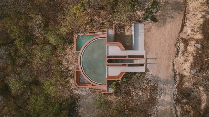 Casa Tobi by Espacio 18 Arquitectura