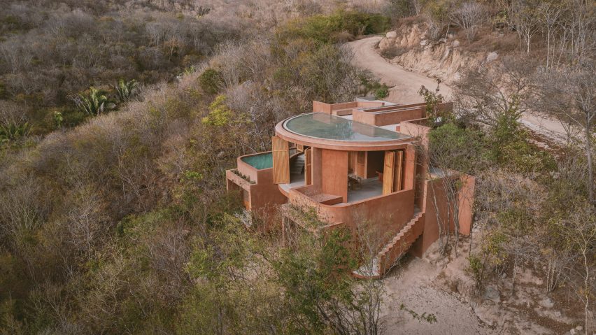 Casa Tobi by Espacio 18 Arquitectura