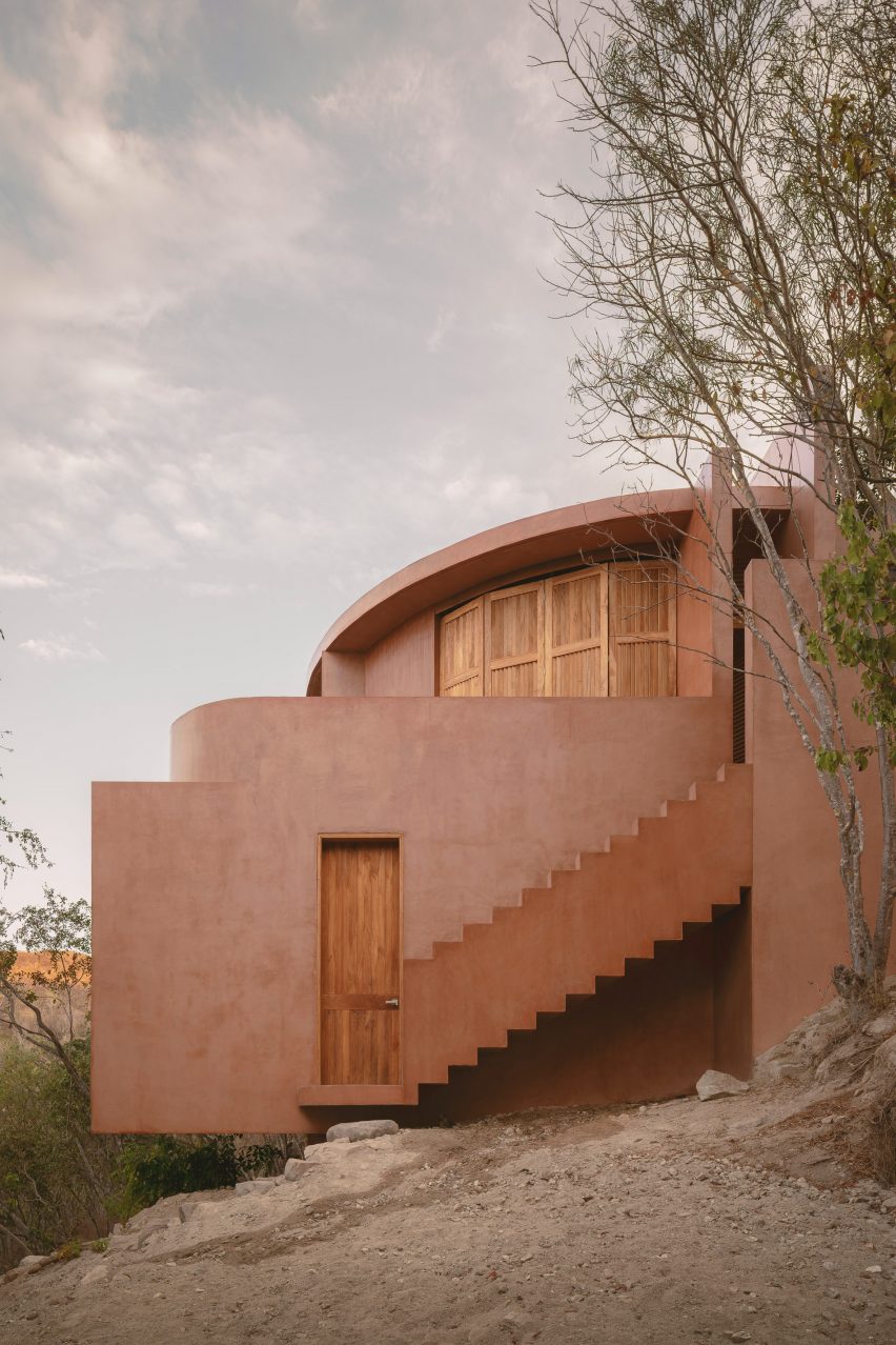 Casa Tobi by Espacio 18 Arquitectura