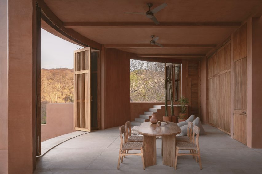 Casa Tobi by Espacio 18 Arquitectura