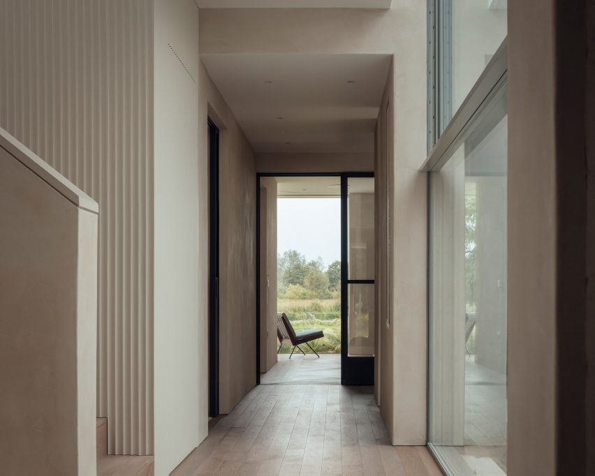 Chalk River House by Oliver Leech Architects
