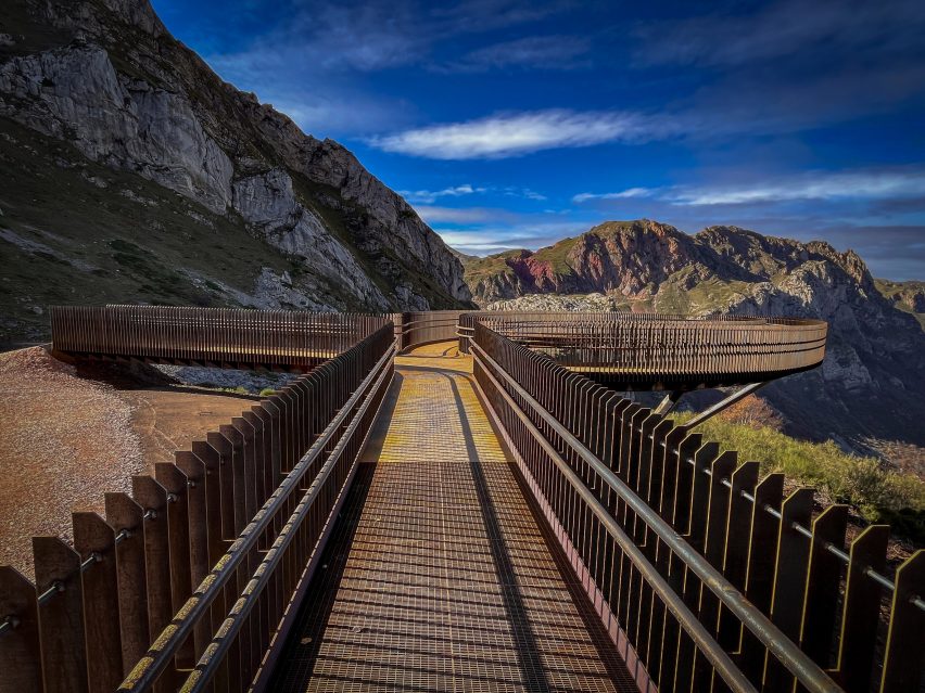 Farrapona Geological Viewpoint by Puerto & Sánchez Arquitectos