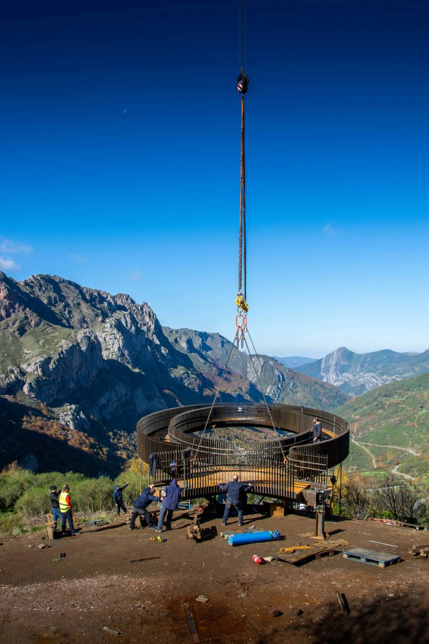 Farrapona Geological Viewpoint by Puerto & Sánchez Arquitectos