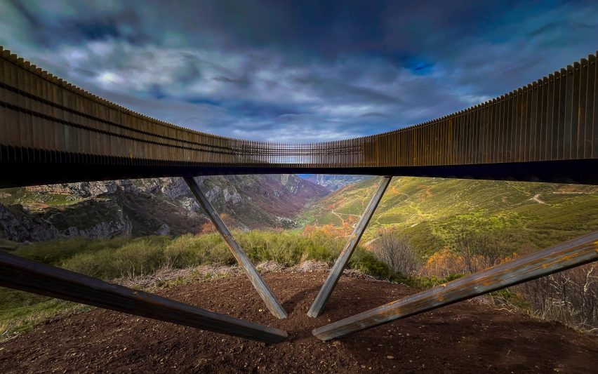 Farrapona Geological Viewpoint by Puerto & Sánchez Arquitectos