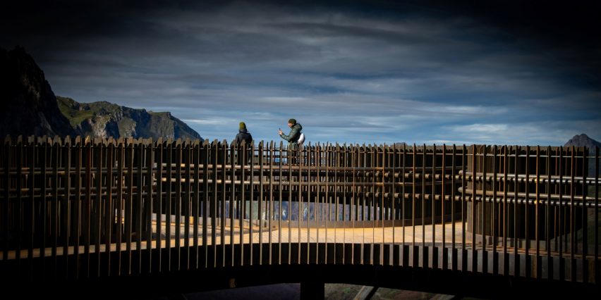 Farrapona Geological Viewpoint by Puerto & Sánchez Arquitectos