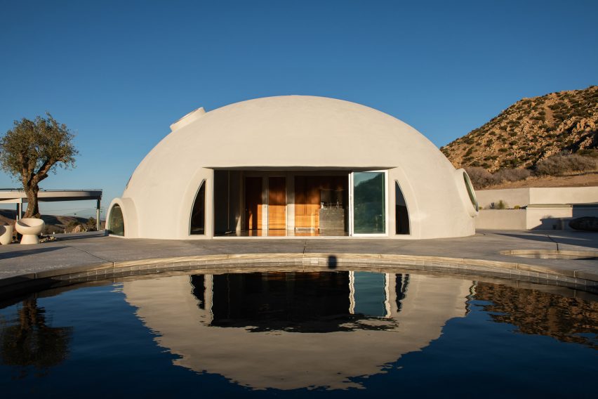 Hata domed home in California by Anastaiya Dudik
