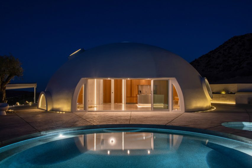 Hata domed home in California by Anastaiya Dudik