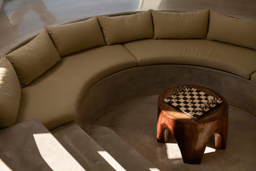 Hata domed home in California by Anastaiya Dudik