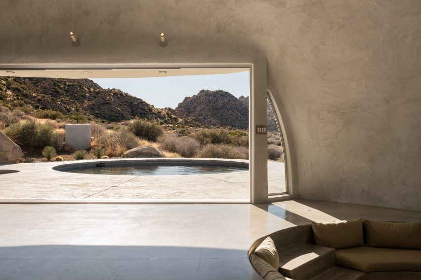 Hata domed home in California by Anastaiya Dudik