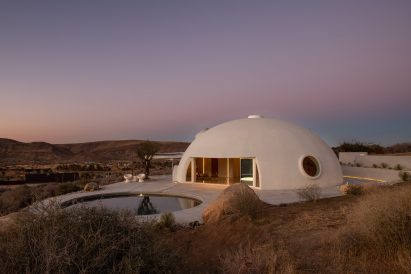 Hata domed home in California by Anastaiya Dudik
