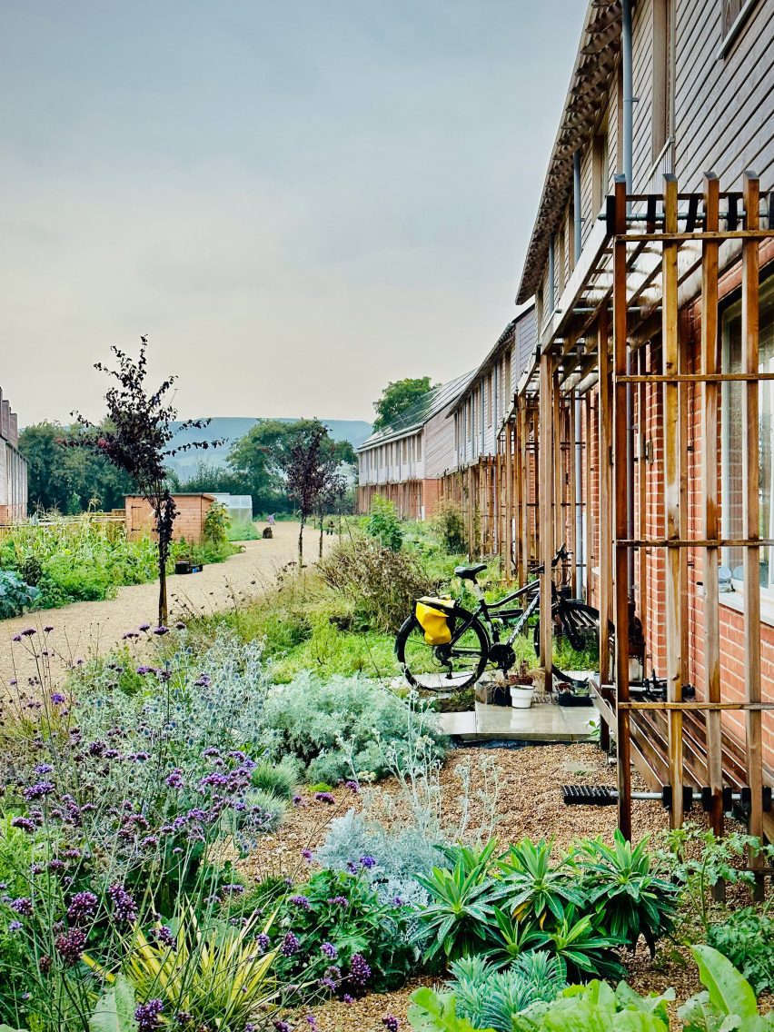 Hazelmead co-housing in Dorset by Barefoot Architects