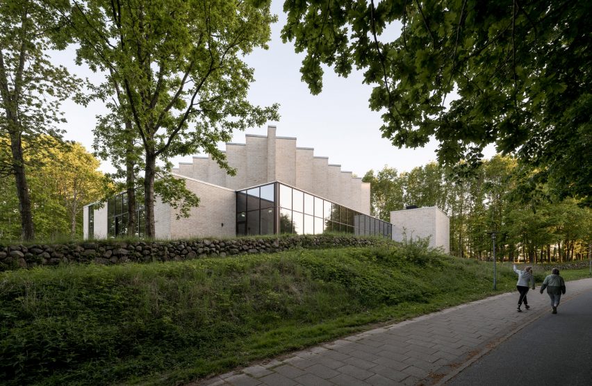 Højvangen Church by Henning Larsen in Skanderborg, Denmark